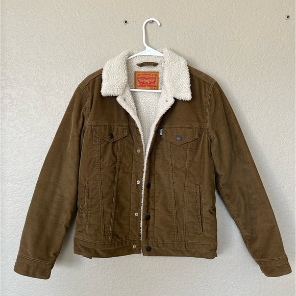 Jackets & Blazers - Levi’s 90s Sherpa Trucker Womens - S